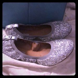 Sophia Taylor sparkly silver womens flats